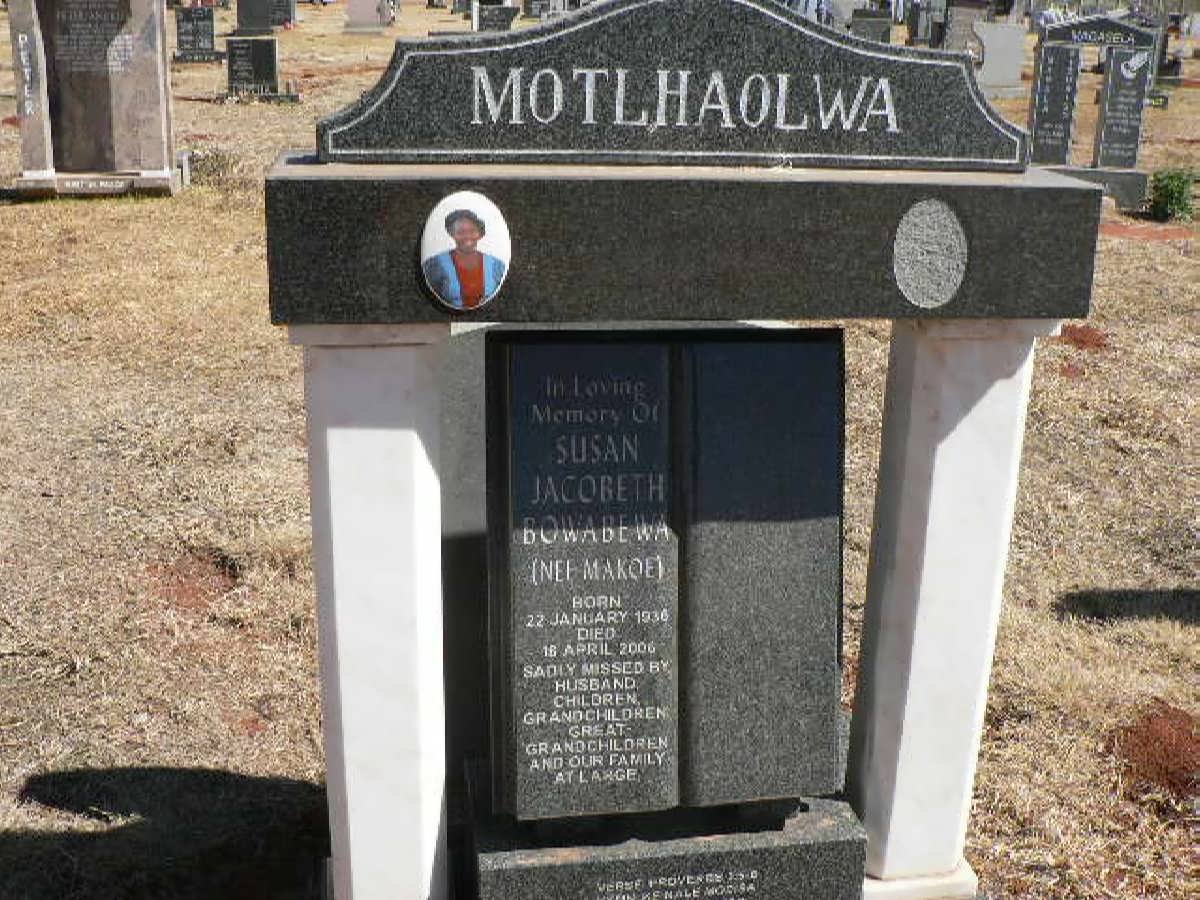 MOTLHAOLWA Susan Jacobeth Bowabewa nee MAKOE 193?-2006