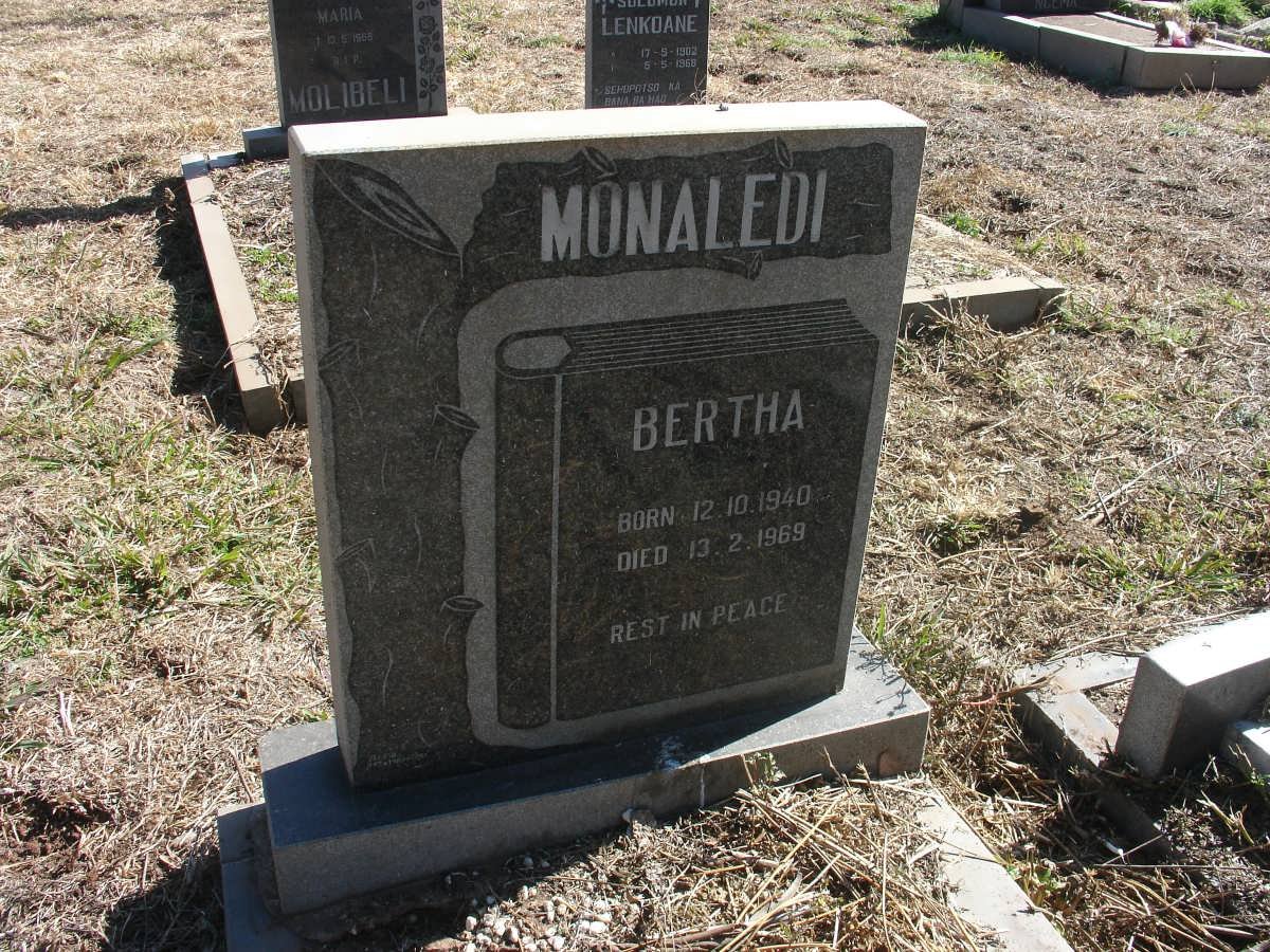 MUNALEDI Bertha 1940-1969