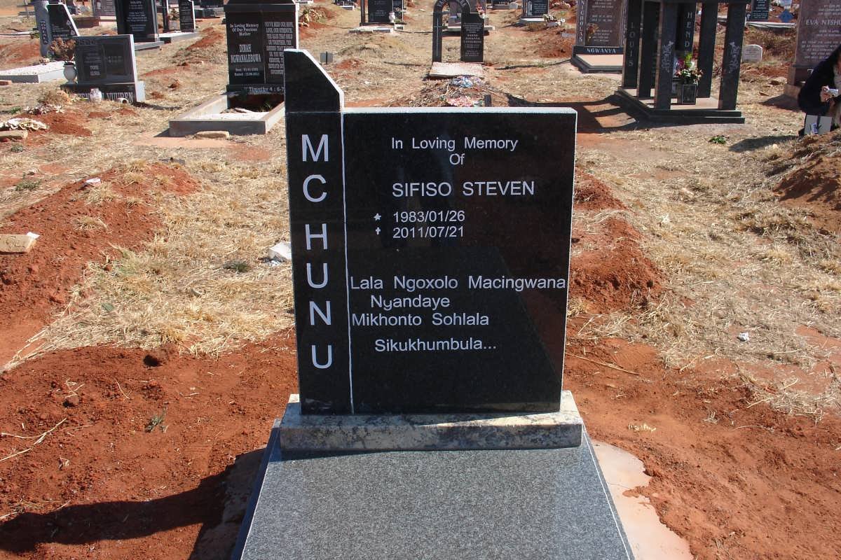 McHUNU Sifiso Steven 1983-2011