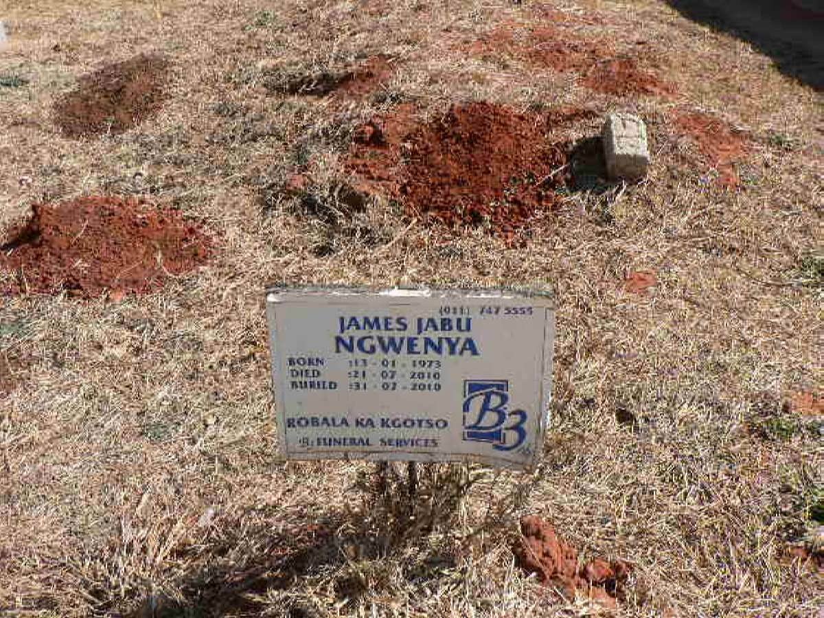 NGWENYA James Jabu 1973-2010