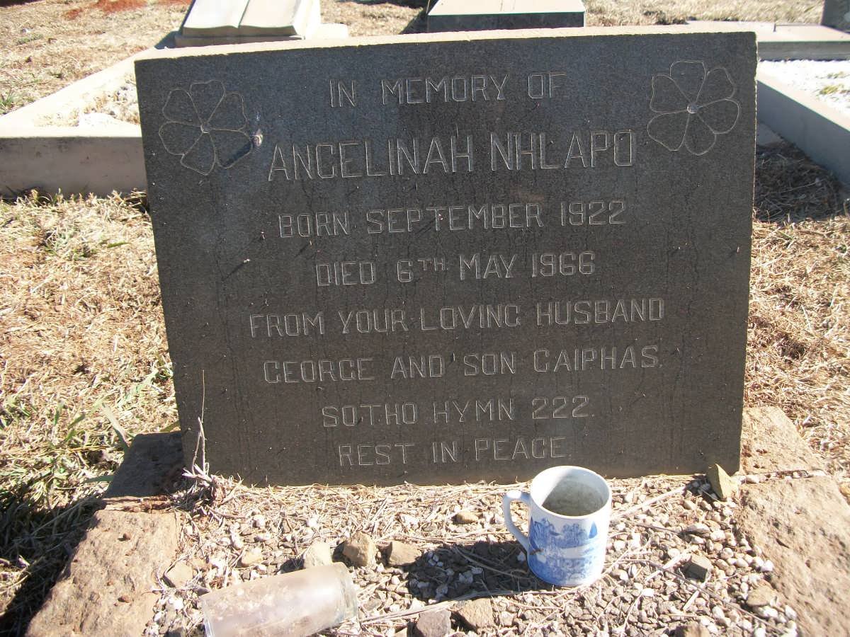 NHLAPO Angelinah 1922-1966