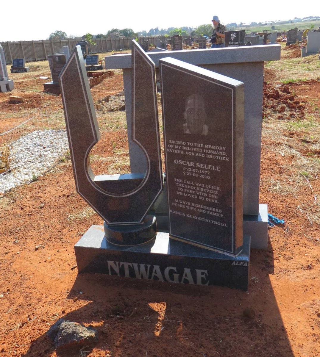 NTWAGAE Oscar Selele 1977-2010