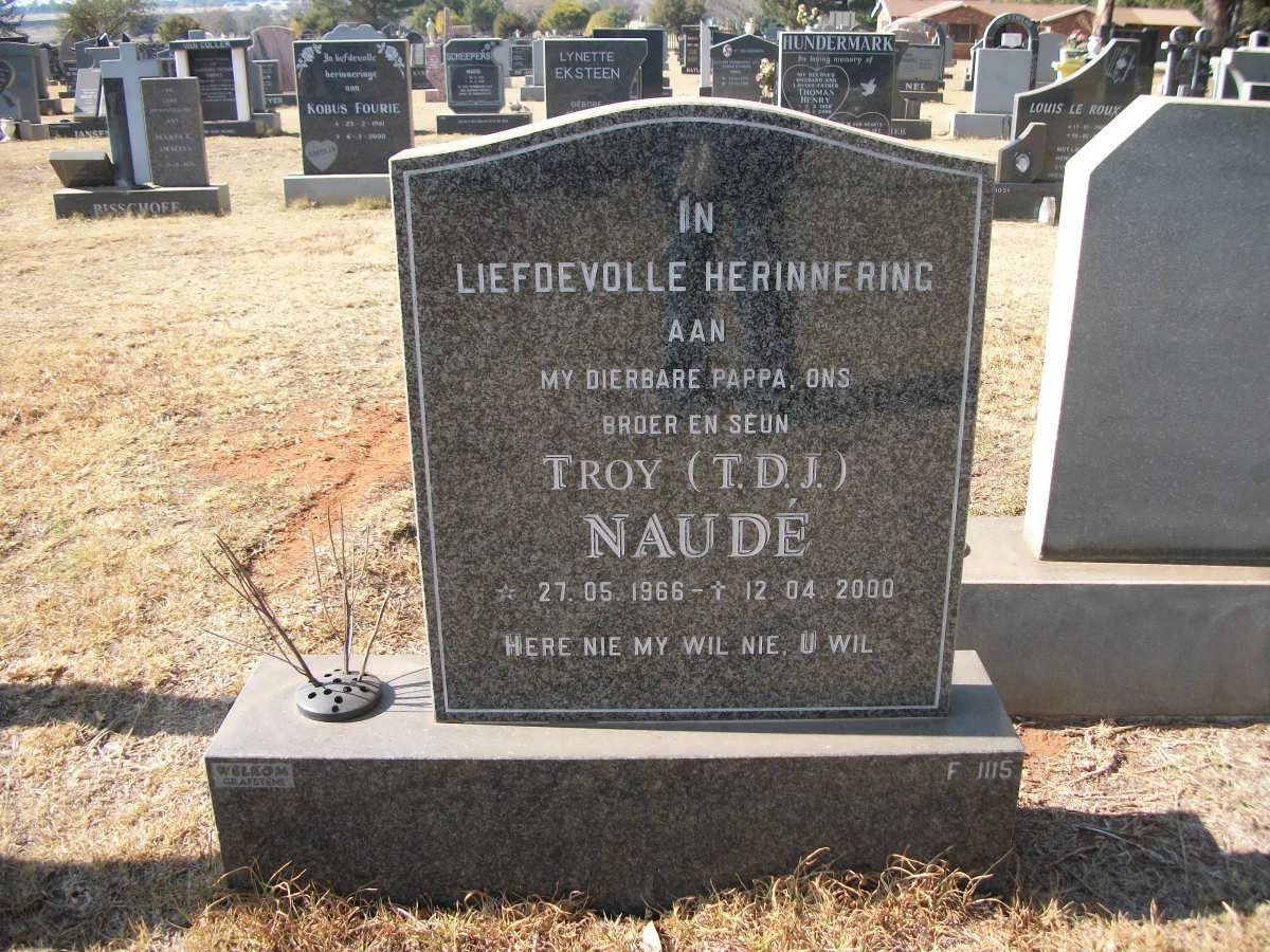 NAUDE T.D.J. 1966-2000