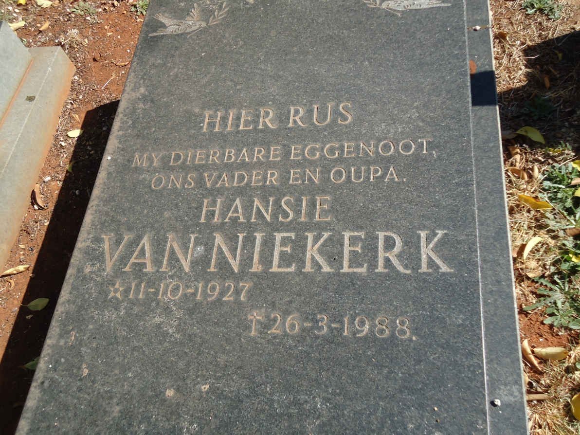 NIEKERK Hansie, van 1927-1988