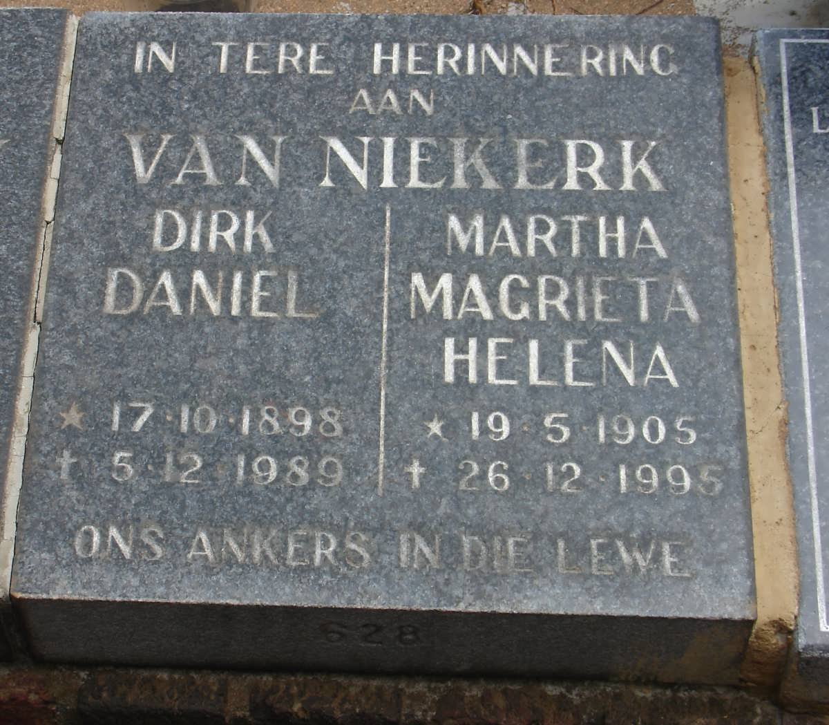 NIEKERK Dirk Daniel, van 1898-1989 &amp; Martha Magrieta Helena 1905-1995