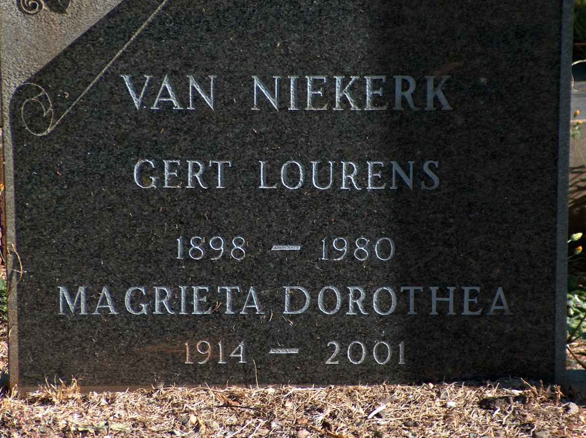 NIEKERK Gert Lourens, van 1898-1980 &amp; Magrieta Dorothea 1914-2001