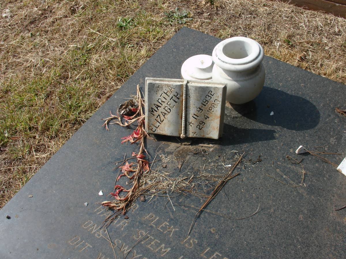 OBERHOLZER Martha Elizabeth 1932-1983