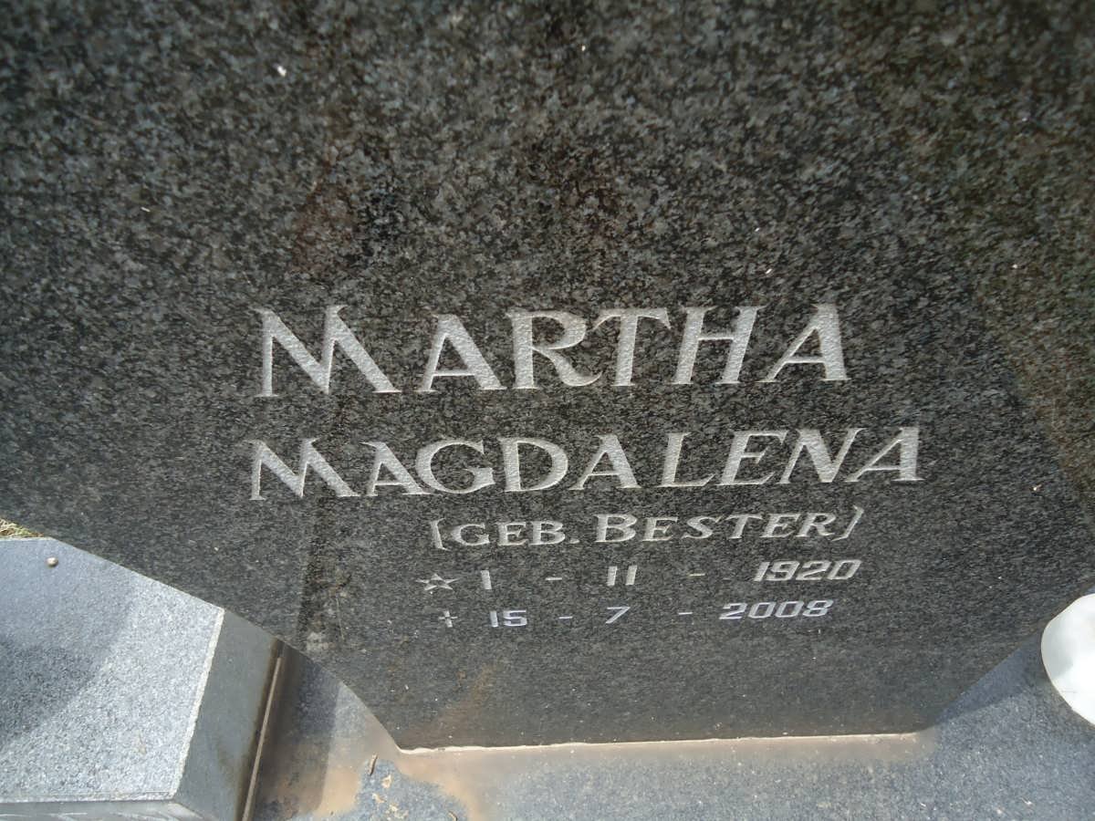 OOSTHUYSEN Martha Magdalena nee BESTER 1920-2009