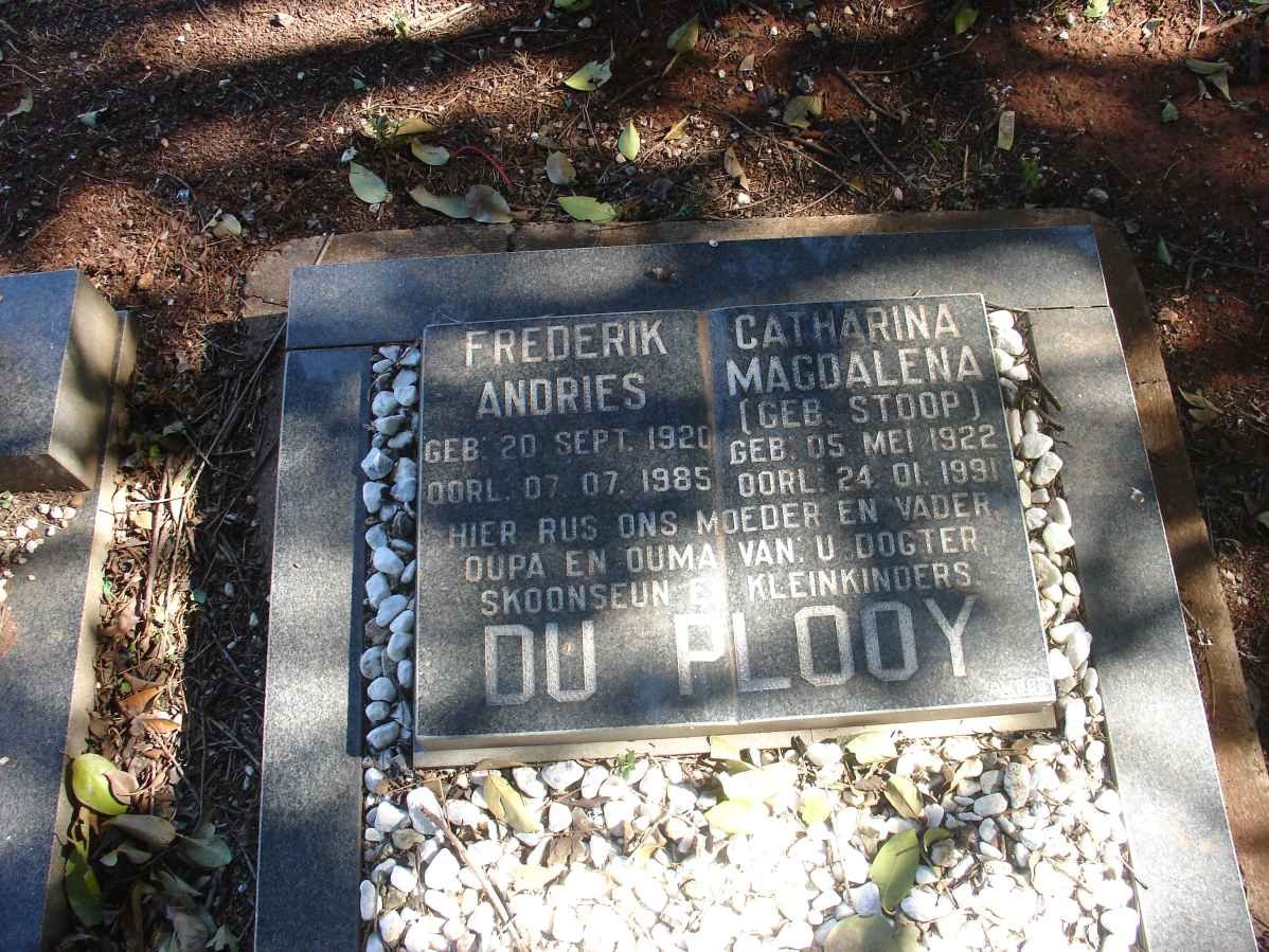 PLOOY Frederik Andries, du 1920-1985 &amp; Catharina Magdalena STOOP 1922-1991