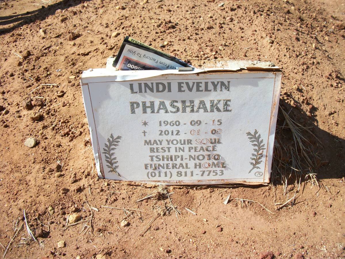 PHASHAKE Lindi Evelyn 1960-2012