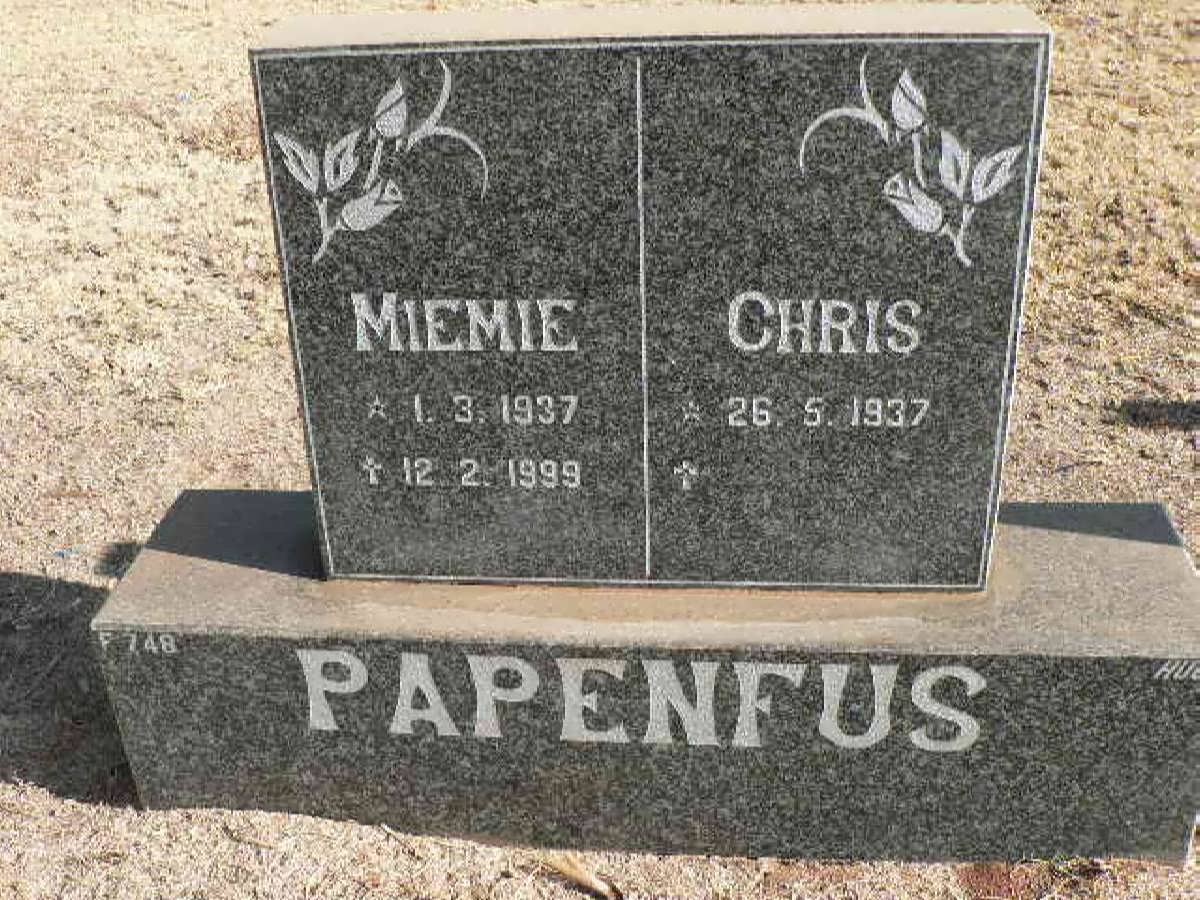 PAPENFUS Chris 1937- &amp; Miemie 1937-1999
