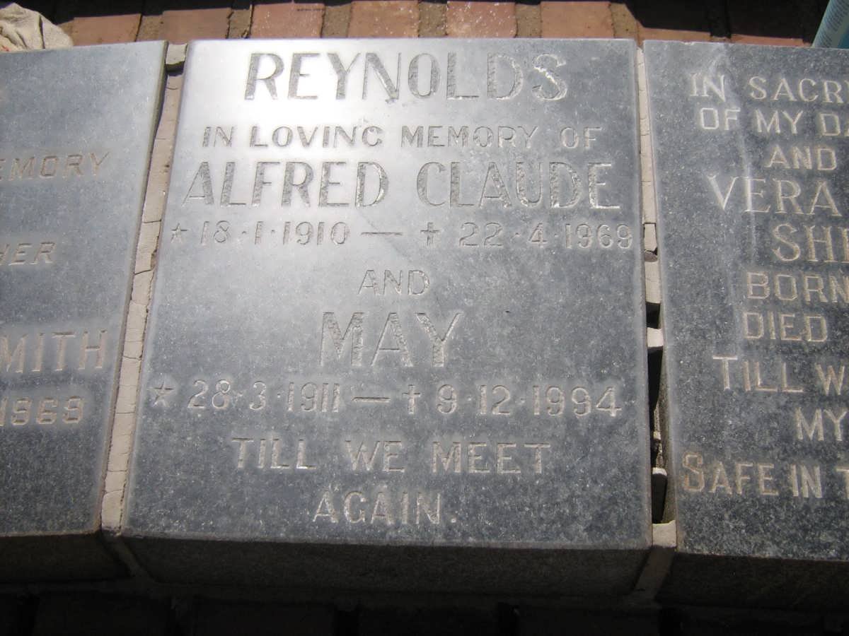 REYNOLDS Alfred Claude 1910-1969 &amp; May 1911-1994