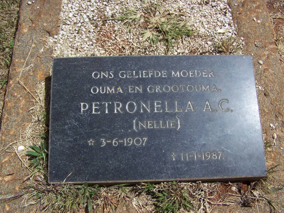 ROCHAT Oliver Gordon 1905-1939 &amp; Petronella A.A. 1907-1987
