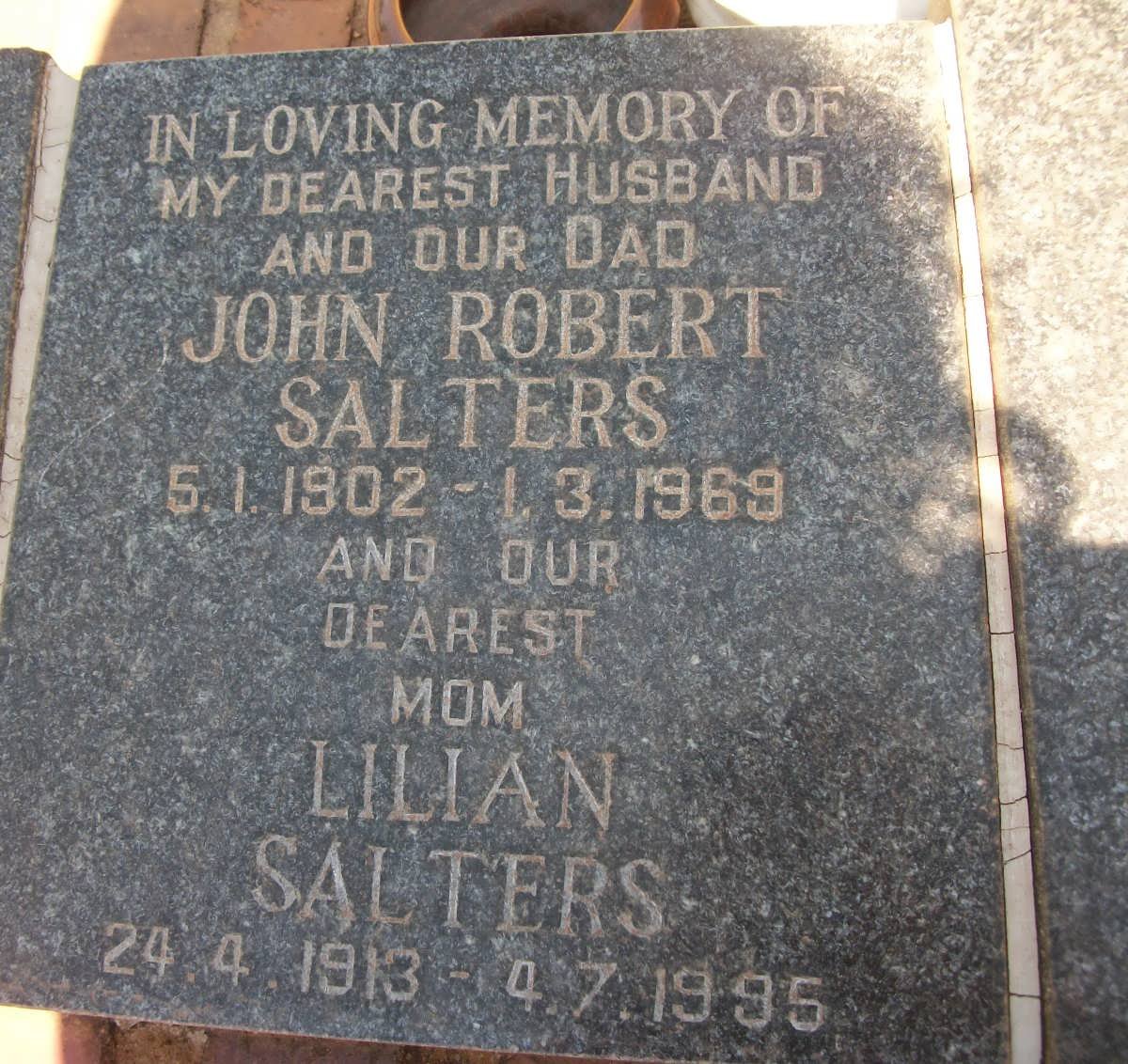 SALTERS John Robert 1902-1969 &amp; Lilian 1913-1995