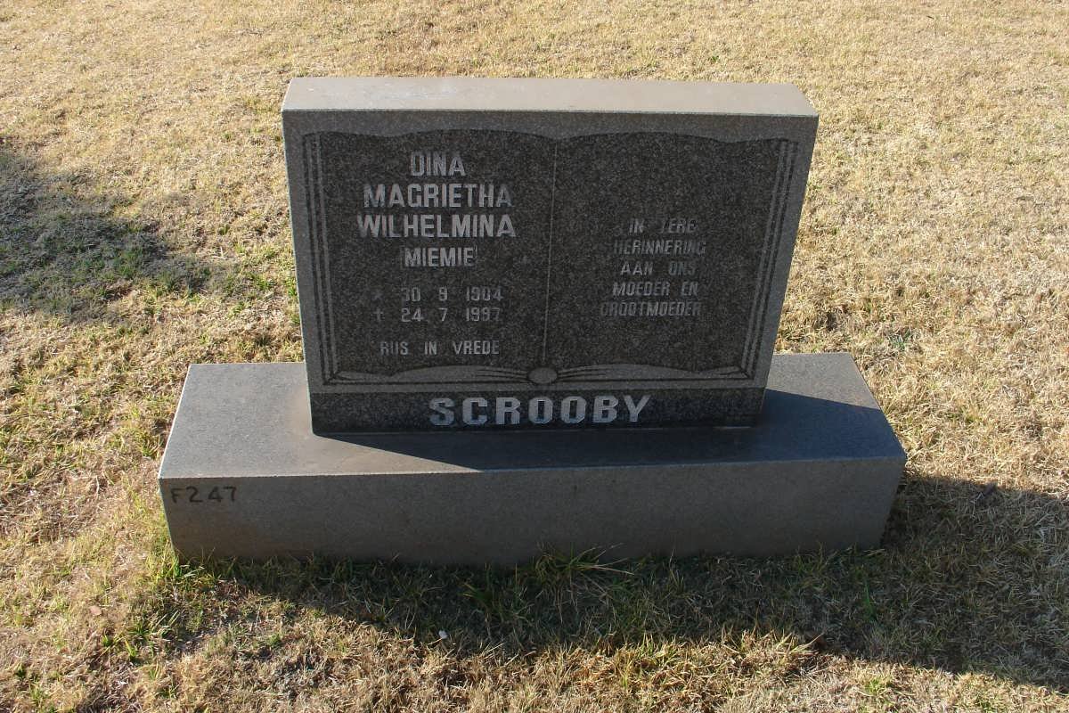 SCROOBIE Dina Magrietha Wilhelmina 1904-1997