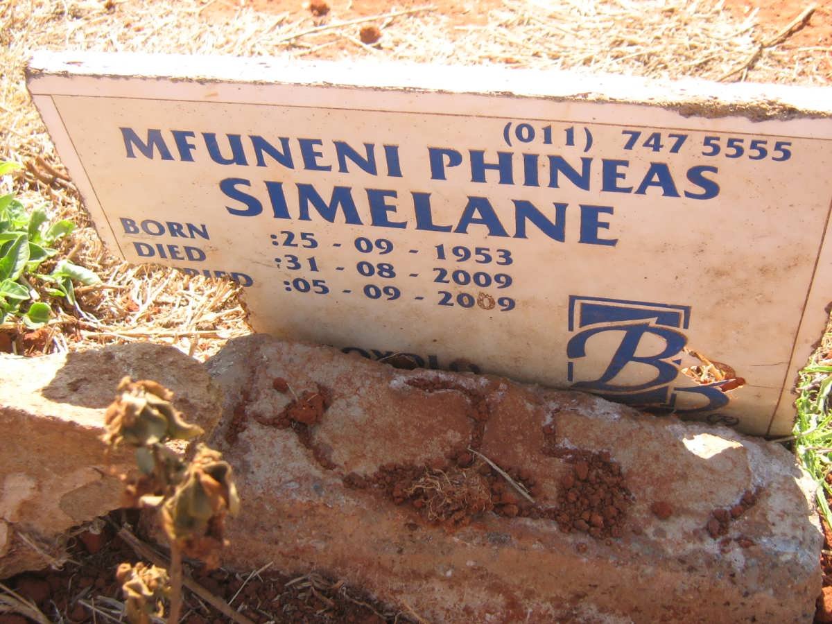 SIMELANE Mfuneni Phineas 1953-2009