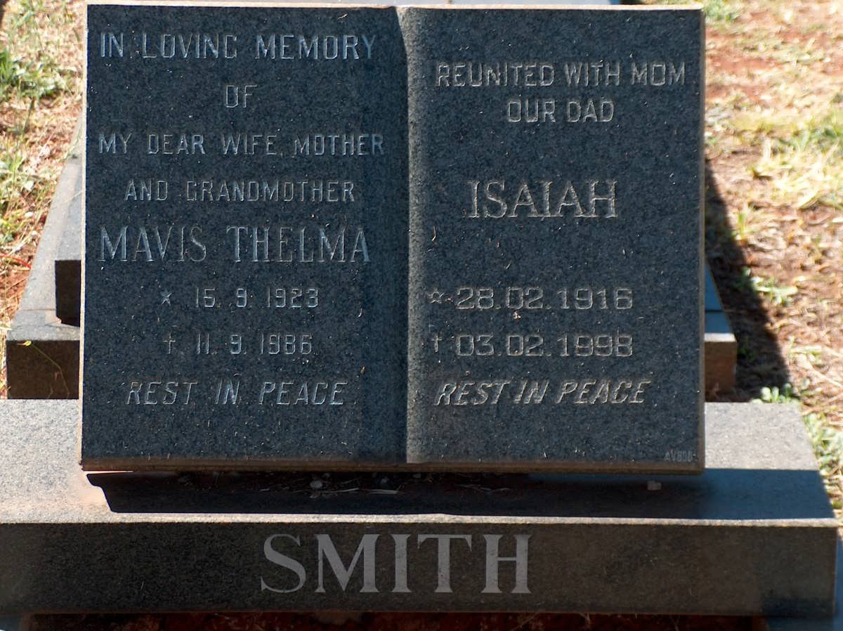 SMITH Isaiah 1916-1998 &amp; Mavis Thelma 1923-1986