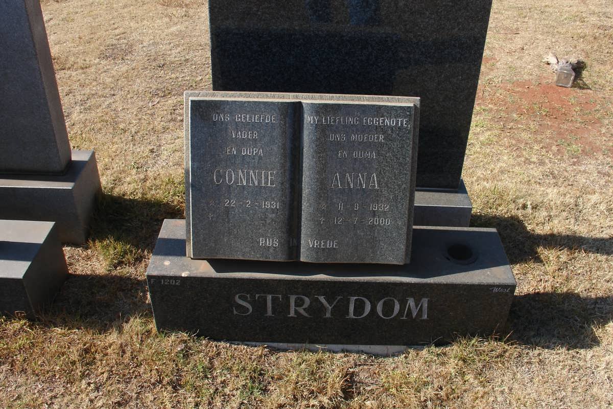 STRYDOM Connie 1931- &amp; Anna 1932-2000