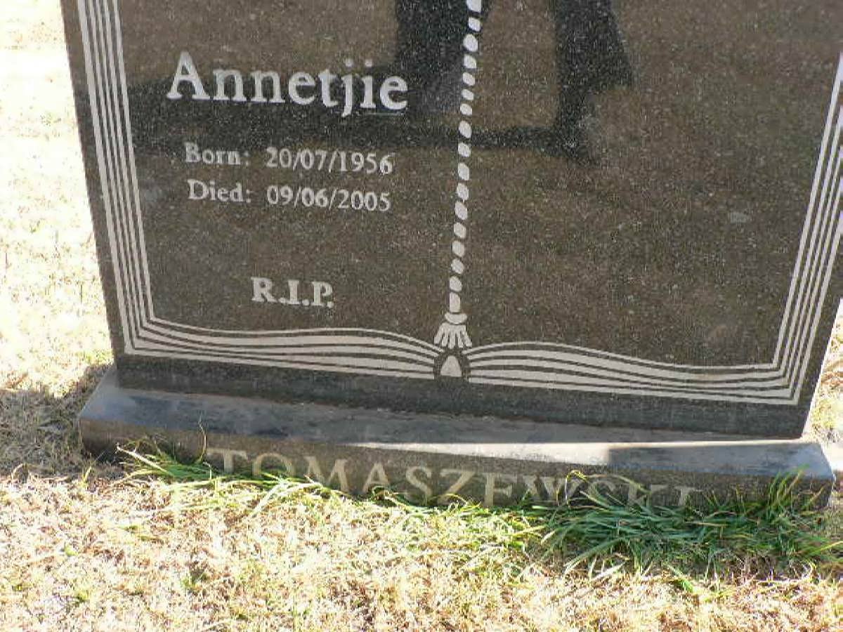 THOMASZEWSKI Annetjie 1956-2005