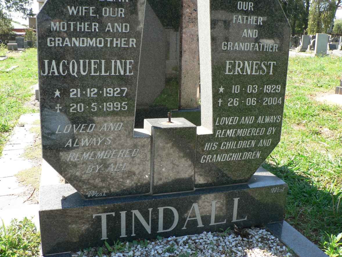 TINDALL Ernest 1929-2004 &amp; Jacqueline 1927-1995