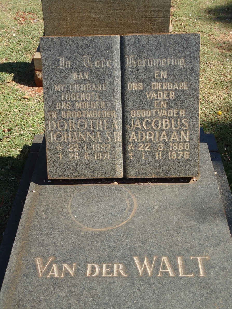 WALT Jacobus Adriaan, van der 188?-1976 &amp; Dorothea Johanna S.R. 1892-1971