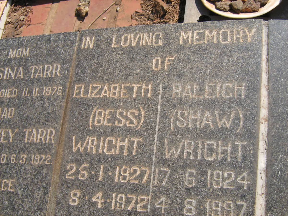 WRIGHT Raleigh 1924-1997 &amp; Elizabeth 1927-1972