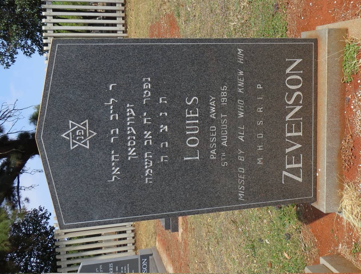 ZEVENSON Louies -1985