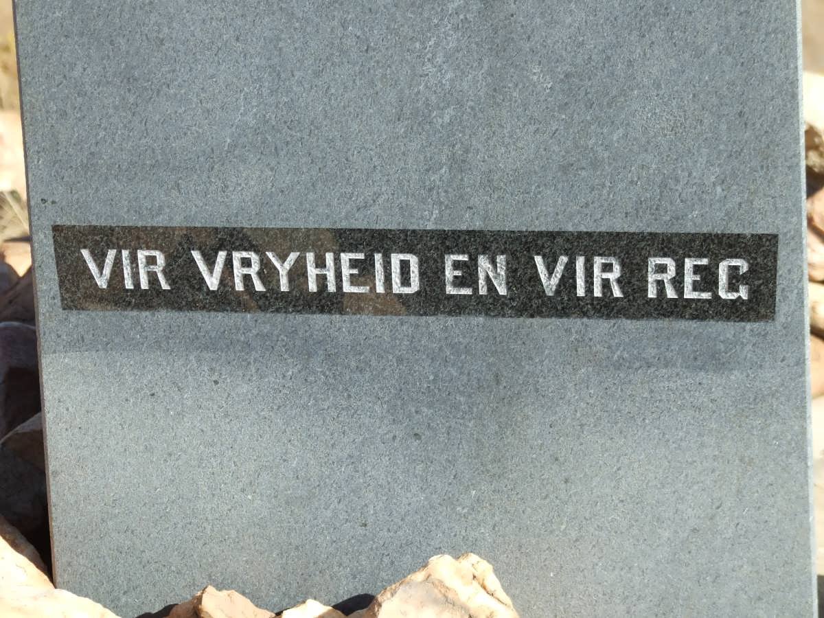 2. Monument sy-aansig