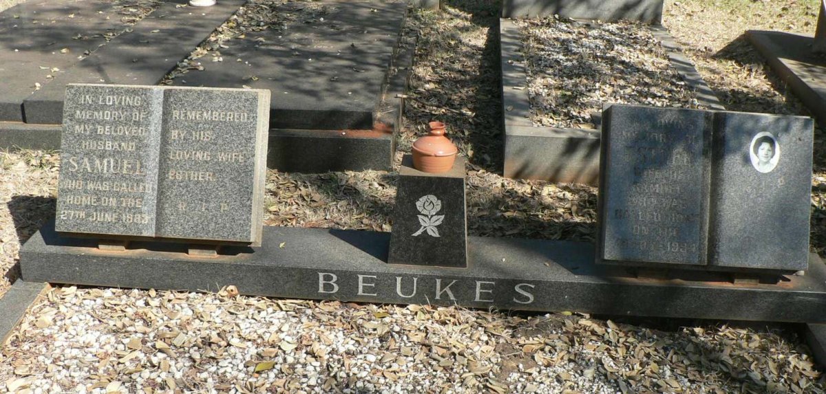 BEUKES Samuel -1983 & Esther -1994 _1