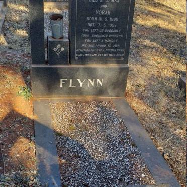 FLYNN James 1886-1953 & Norah 1888-1957 :: EDWARDS Norah 1916-1971 _1