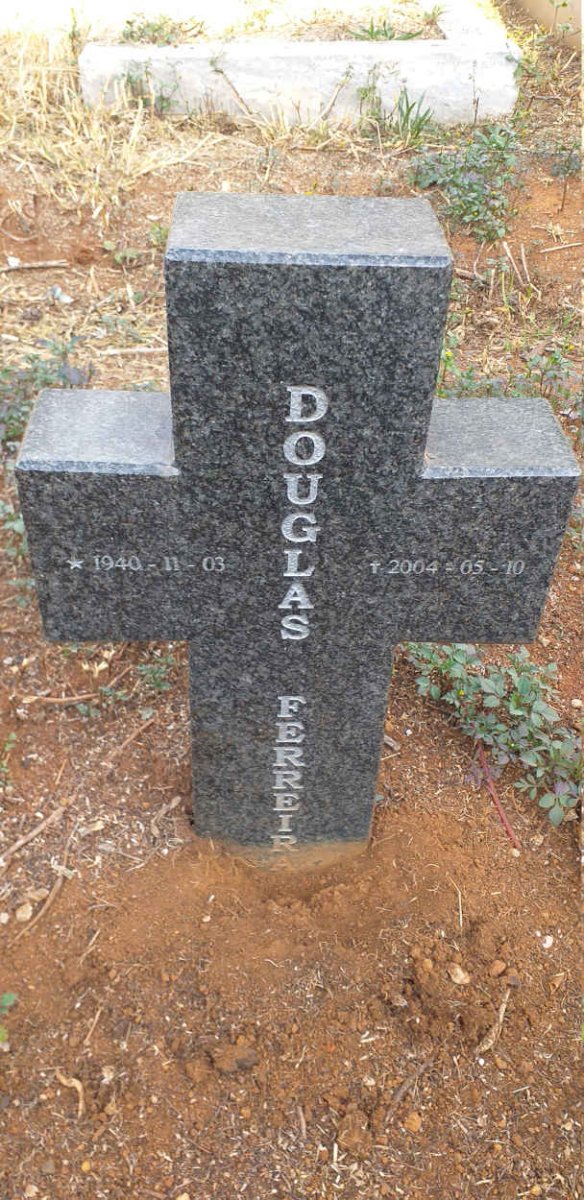 FERREIRA Douglas 1940-2004