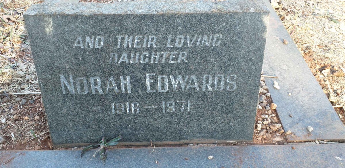 FLYNN James 1886-1953 & Norah 1888-1957 :: EDWARDS Norah 1916-1971 _3