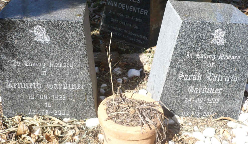 GARDINER Kenneth 1922-2000 &amp; Sarah Latricia 1925-2014