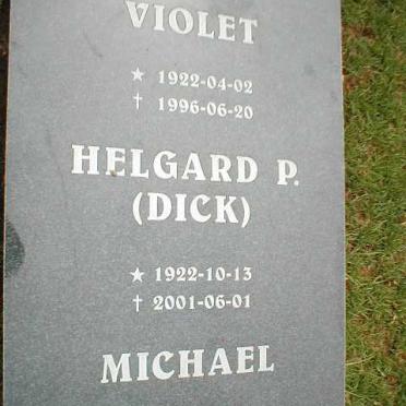GRANGE Thomas le, 1954-1991 :: LE GRANGE Violet 1922-1996 :: LE GRANGE Helgard P. 1922-2001 :: LE GRANGE Michael 1960-