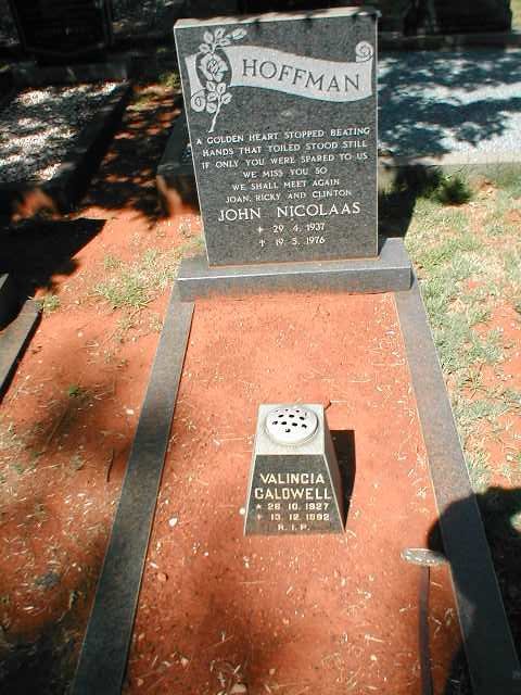 HOFFMAN John Nicolaas 1937-1976 :: CALDWELL Valincia 1927-1982