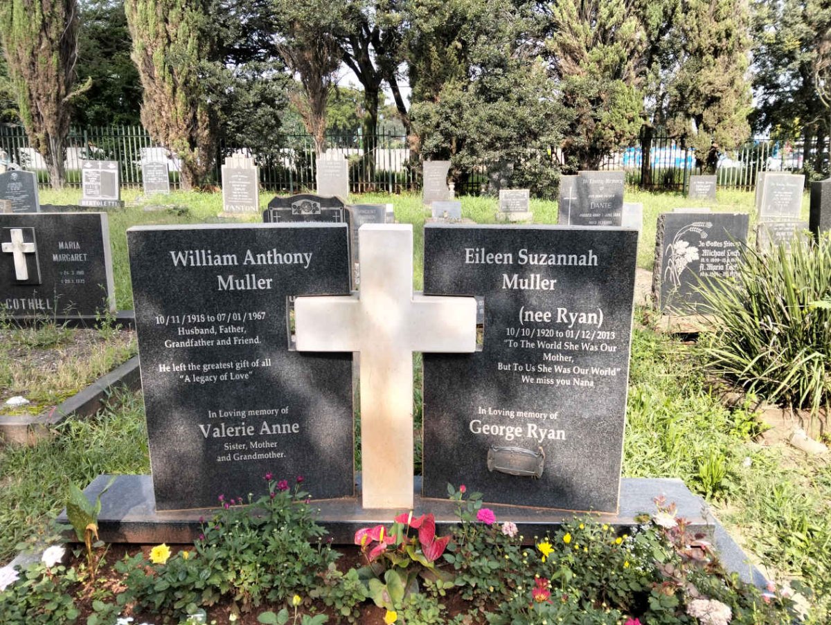 MULLER William Anthony 1918-1967 & Eileen Suzannah RYAN 1920-2013 :: ? Valerie Anne :: RYAN George :: RYAN Daniela Jacoba 1918-2017