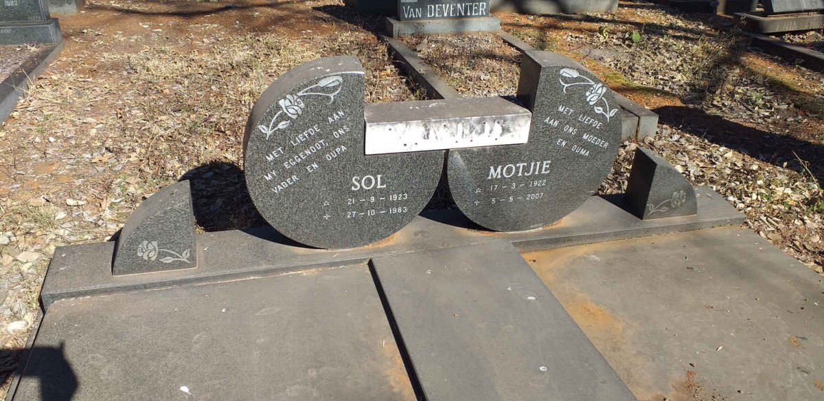 NAUDE Sol 1923-1983 & Motjie 1922-2007