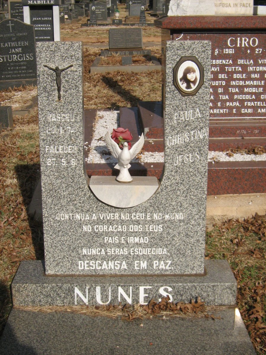 NUNES Paula Christina 1974-1991