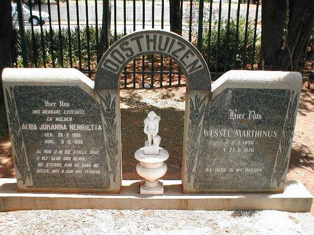 OOSTHUIZEN Wessel Marthinus 1896-1970 &amp; Alida Johanna Henrietta 1900-1956