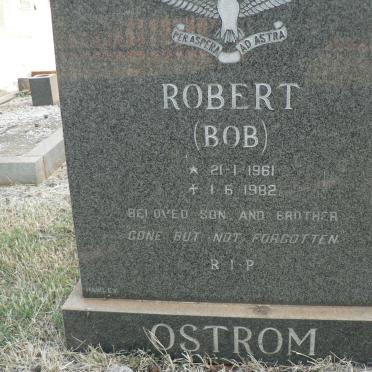 OSTROM Maureen Agnes 1932-2008 :: OSTROM Robert 1961-1982 _1