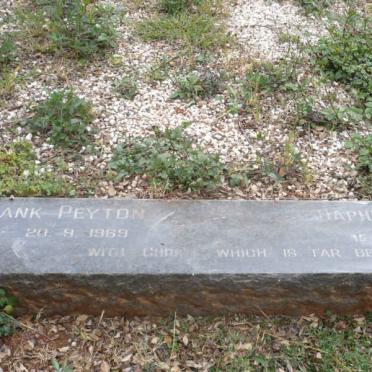 PEYTON Owen Frank 1925-1969 :: BULLOCK Daphne Joan, PEYTON 1927-2005