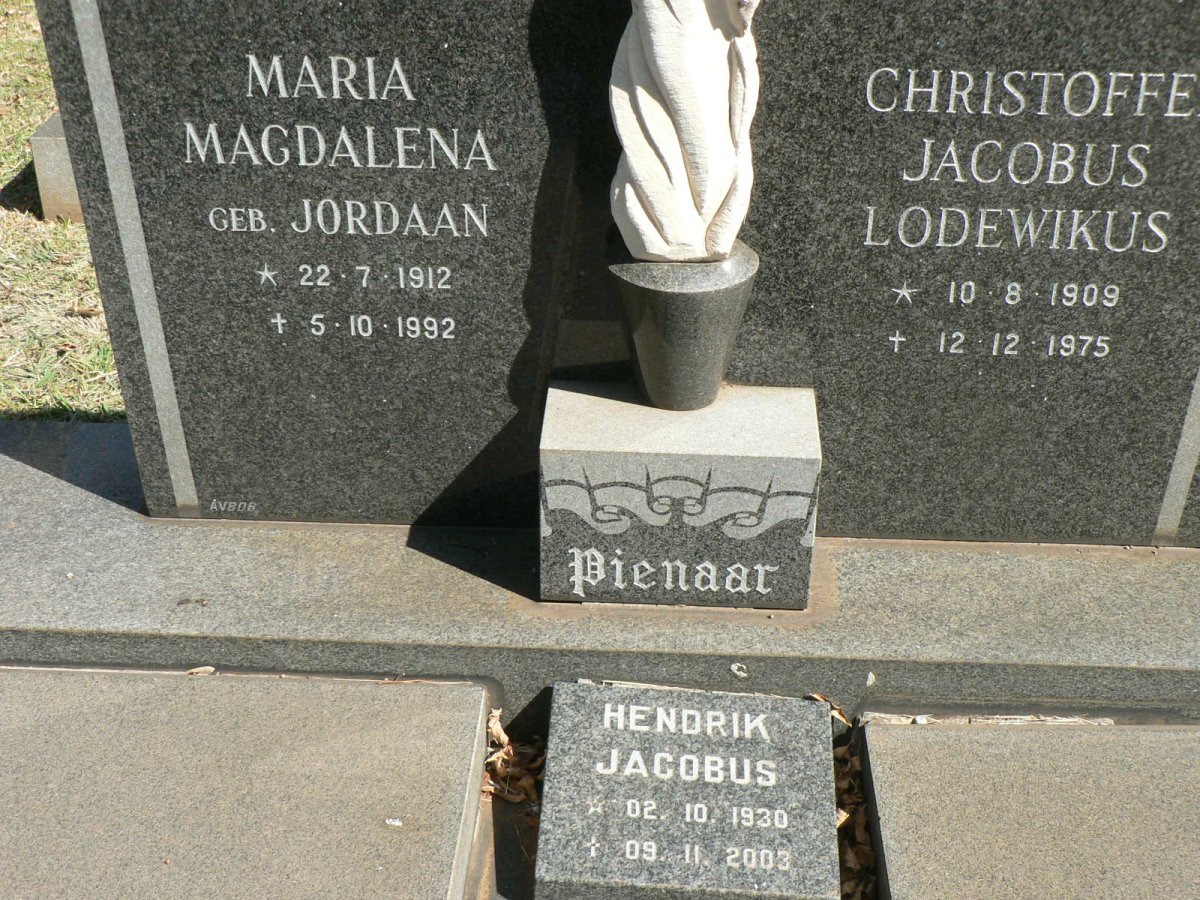 PIENAAR Christoffel Jacobus Lodewikus 1909-1975 &amp; Maria Magdalena JORDAAN 1912-1992 :: PIENAAR Hendrik Jacobus 1930-2003