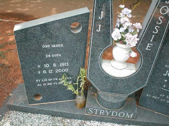 STRYDOM J.J. 1913-2000