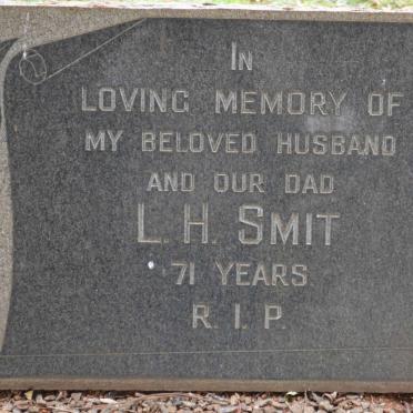 SMIT L.H.
