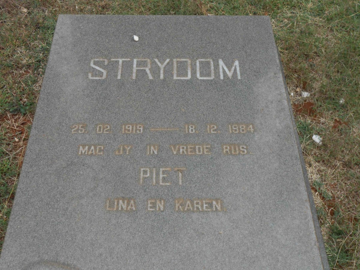 STRYDOM Piet 1919-1984