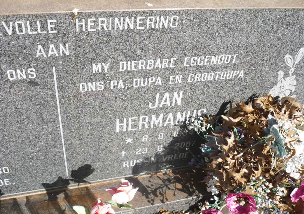 SWANEPOEL Jan Hermanus 1934-2007 &amp; Annetta Doris 1938-1980 _2