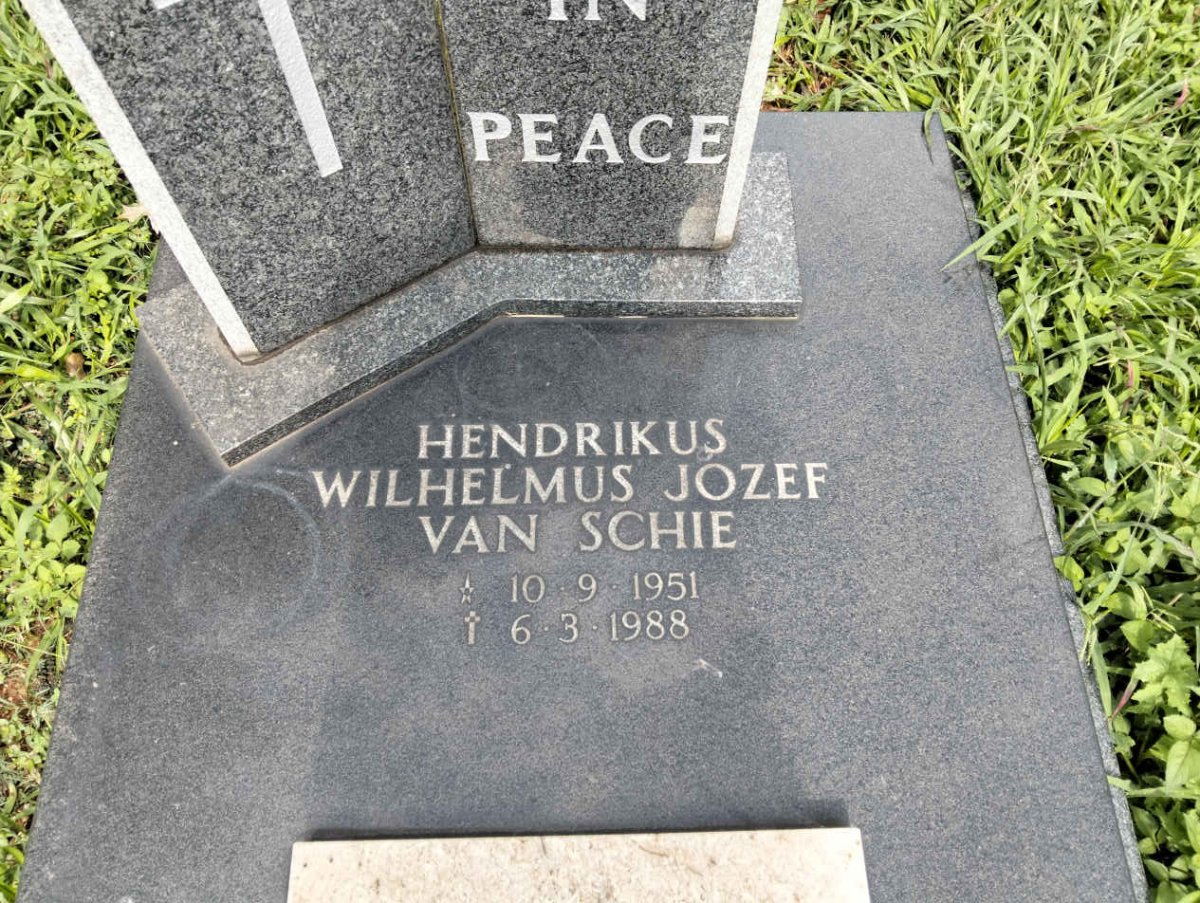 SCHIE Hendrikus Wilhelmus Jozef, van 1951-1988 :: VAN SCHIE Paul 1985-1988 _2