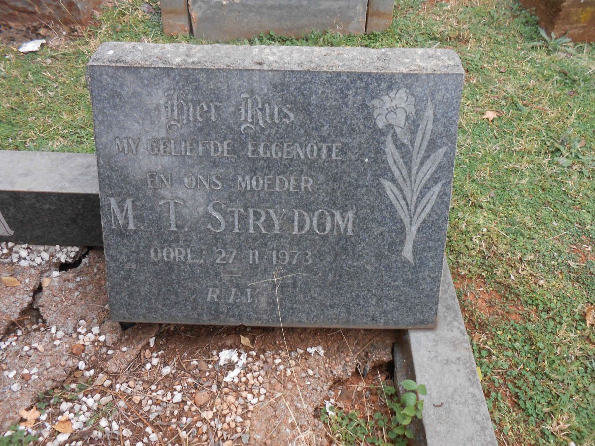 STRYDOM F.J.J. -1960 &amp; M.T. -1973