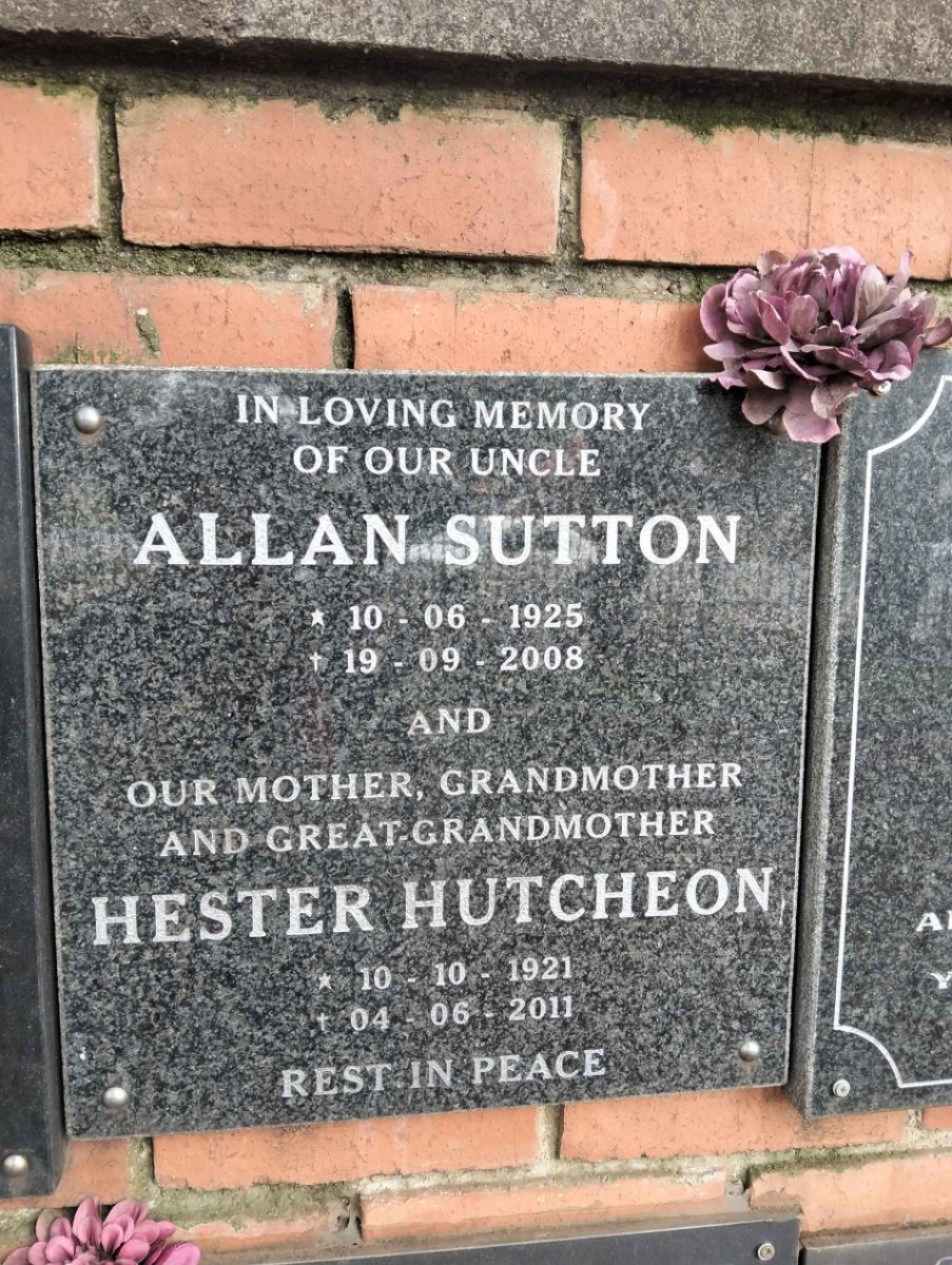 SUTTON Allan 1925-2008 :: HUTCHEON Hester  1921-2011