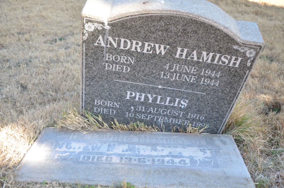 MCALISTER Phyllis 1916-1998 :: MCALISTER Andrew Hamish 1944-1944